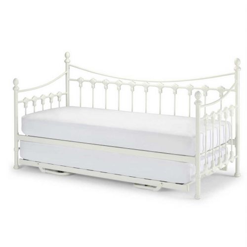 Sareer Day Bed